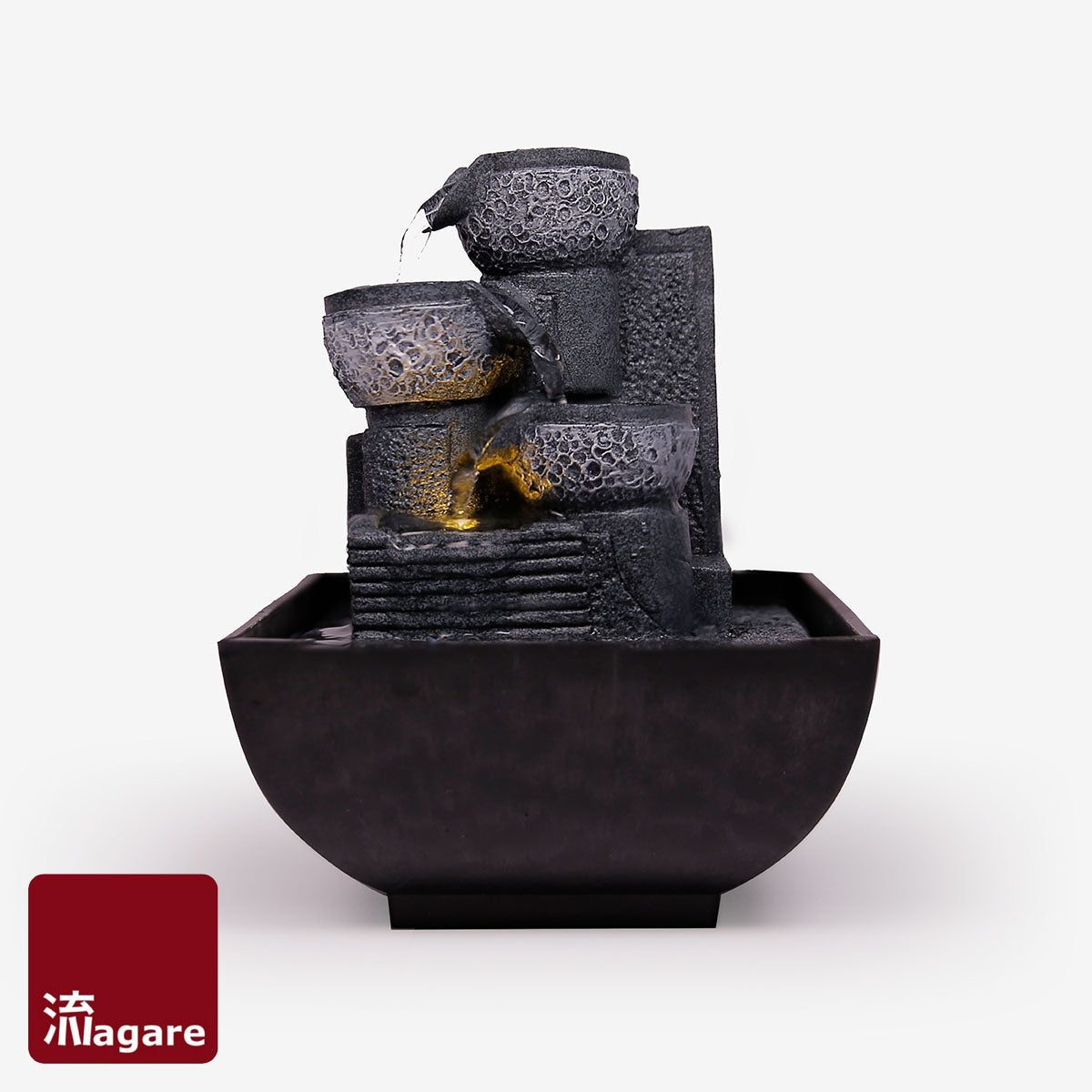 Inspired by the classic favourite CASCADE, its mini counterpart retains its signature design but in a much more compact size. Perfect for every spot in your home.